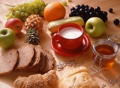 Mléko, snídaně, ovoce,pečivo,osteoporóza,fit