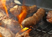 grilování barbecue maso