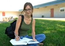 čtenářka, kniha, brýle, studium, učení