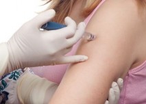 rameno, injekce, očkování