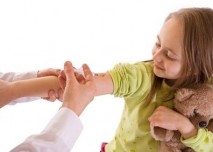 Očkování,dítě,injekce,lékař