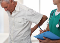 4 důvody, proč byste při podezření na psoriatickou artritidu měli navštívit revmatologa co nejdříve