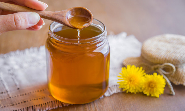 Med slouží jako přirozená konzervační látka a má mnoho zdravotních benefitů 